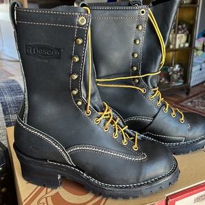 West coast steel toe boots. Beautiful the brand new never worn.